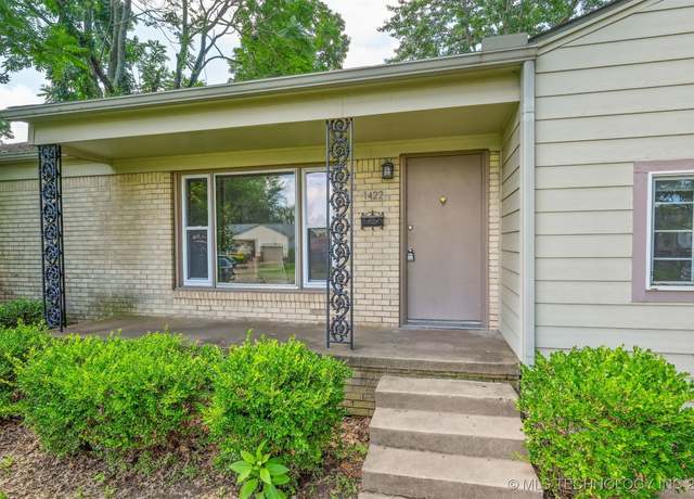 Property at 1422 E 52nd St, Tulsa, OK 74105, 3 beds, 1 bath