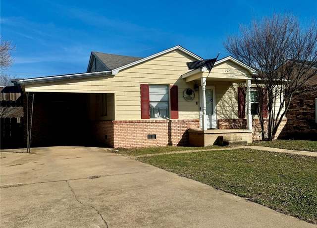 Property at 207 E Spruce, Duncan, OK 73533, 3 beds, 2 baths