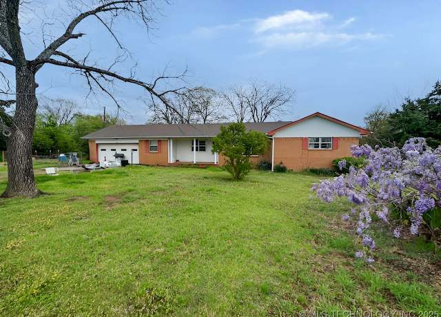 Property at 102749 S 4629 Rd, Sallisaw, OK 74955, 2 beds, 2 baths