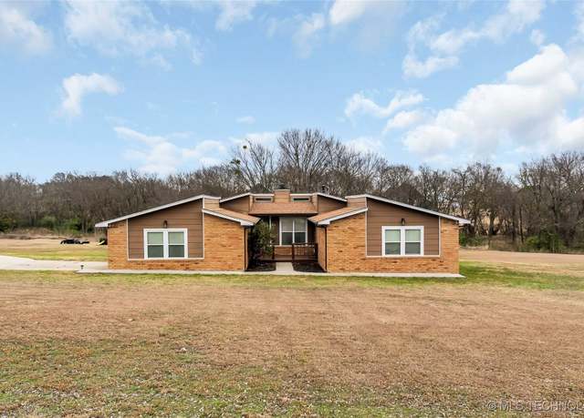 Property at 816 Boulder, Ardmore, OK 73401, 3 beds, 2 baths