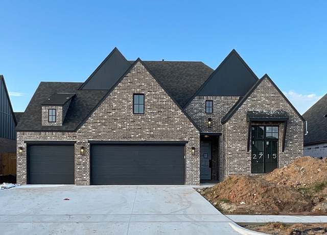 Property at 2715 W Van Buren Ct, Broken Arrow, OK 74134, 3 beds, 3 baths