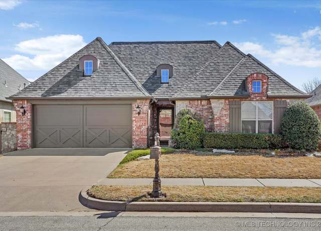 Property at 11923 S 96th Ave E, Bixby, OK 74008, 3 beds, 2 baths