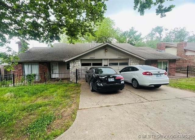 Property at 5550 S Lewis Ct, Tulsa, OK 74105, 6 beds, 4 baths