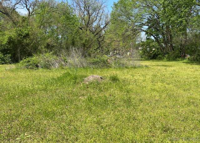 Property at 720 N Muskogee Ave, Okmulgee, OK 74447