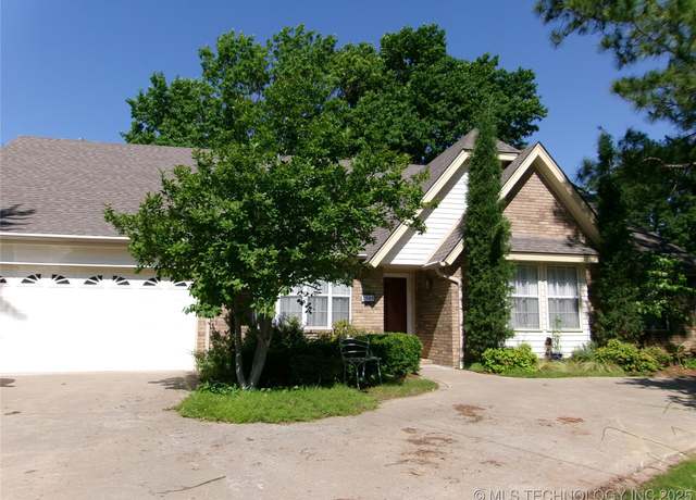 Property at 2505 Fort Davis Dr, Muskogee, OK 74403, 4 beds, 2.5 baths