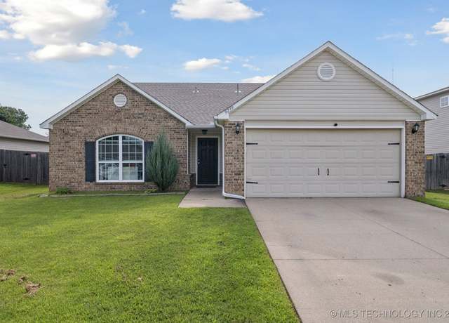Property at 9239 S 256th EastAvenue, Broken Arrow, OK 74014, 3 beds, 2 baths