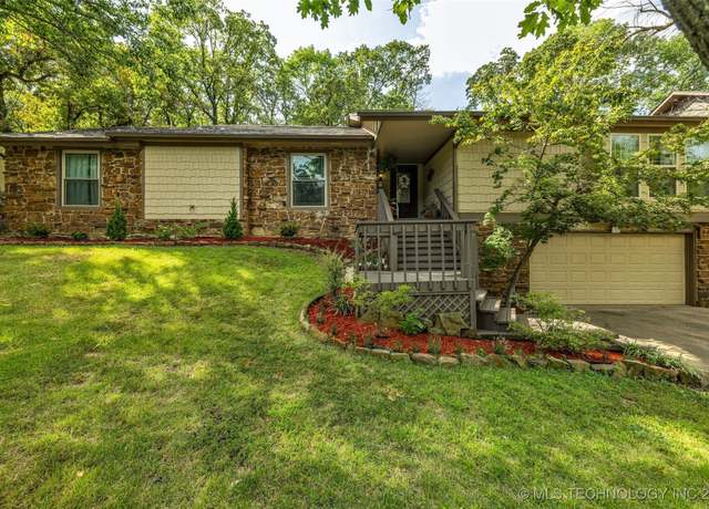 Property at 4350 E 74th Pl, Tulsa, OK 74136, 4 beds, 3 baths