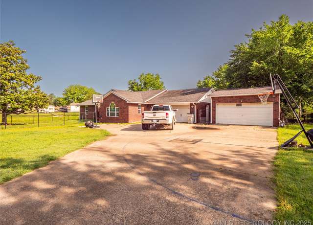 Property at 93 A St, Savanna, OK 74501, 3 beds, 2 baths