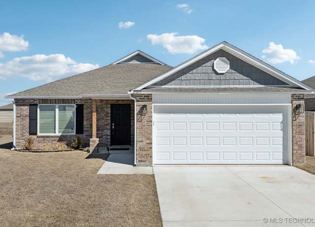 Property at 29217 E 79th St S, Broken Arrow, OK 74014, 3 beds, 2 baths