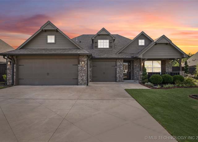 Property at 13244 S 19th St, Bixby, OK 74008, 4 beds, 2 baths