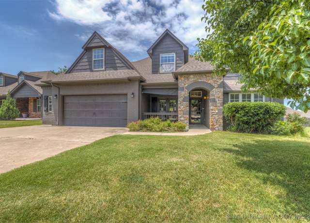 Property at 14550 S Urbana Ct, Bixby, OK 74008, 4 beds, 3.5 baths