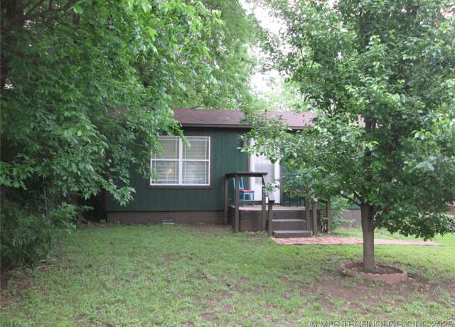 Property at 620 NE 2nd, Durant, OK 74701, 2 beds, 1 bath