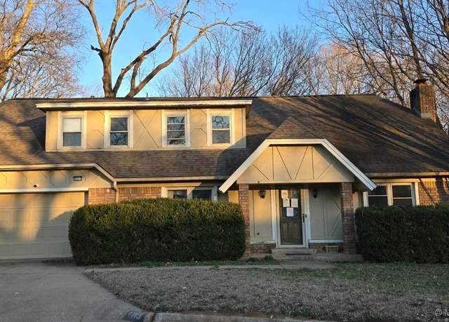 Property at 7713 S Glenwood Ct, Broken Arrow, OK 74011, 4 beds, 2 baths