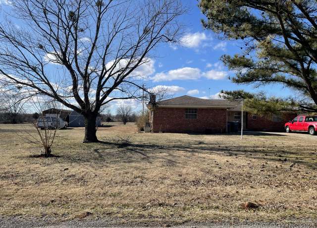 Property at 103 S Zion Ave, Haskell, OK 74436, 4 beds, 2 baths