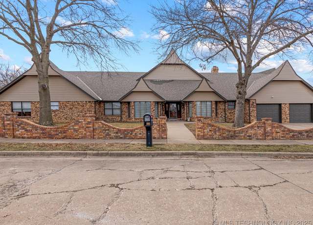 Property at 269 Turkey Creek Rd, Bartlesville, OK 74006, 5 beds, 5 baths