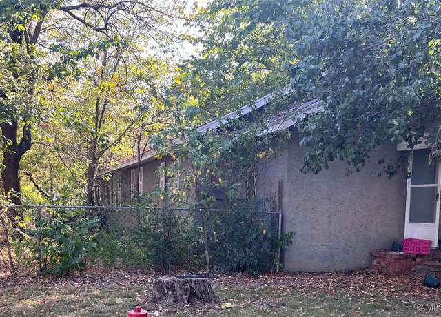 Property at 235 E Freeport St, Broken Arrow, OK 74012, 2 beds, 1 bath