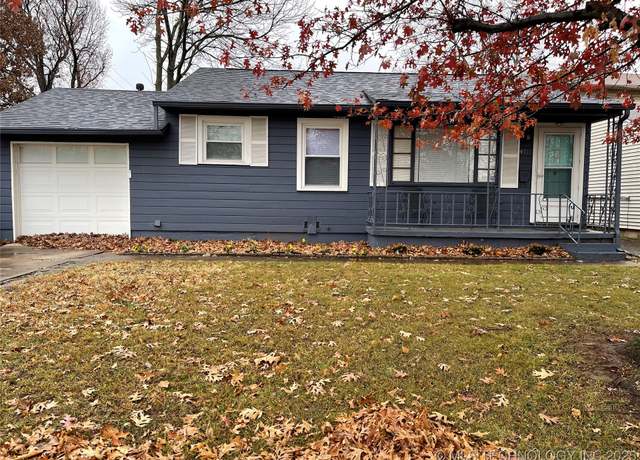 Property at 4711 S Boston Ave, Tulsa, OK 74105, 2 beds, 1 bath