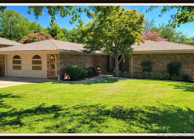 Property at 1108 S Broadway, Ada, OK 74820, 3 beds, 2 baths
