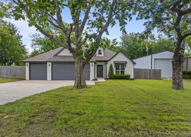 Property at 21893 S Arlene Dr, Claremore, OK 74019, 3 beds, 2 baths