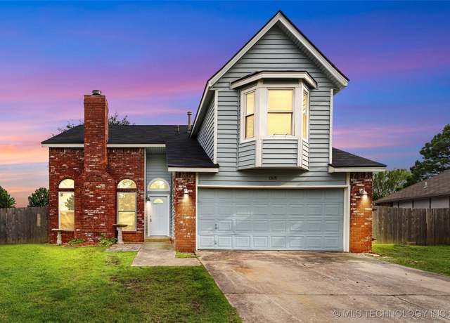 Property at 1305 W Honolulu Pl, Broken Arrow, OK 74012, 4 beds, 2.5 baths