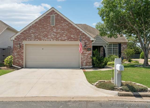 Property at 9547 S College Ave E, Tulsa, OK 74137, 2 beds, 2 baths
