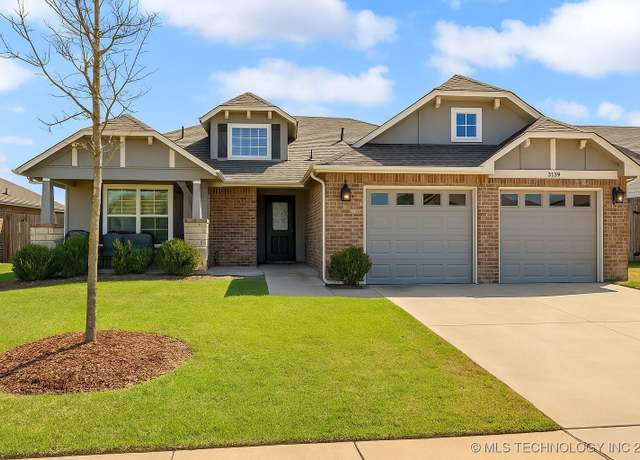 Property at 3838 E 144th St S, Bixby, OK 74008, 3 beds, 2 baths
