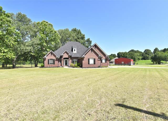 Property at 14772 S 212th East Ave, Coweta, OK 74429, 4 beds, 3.5 baths