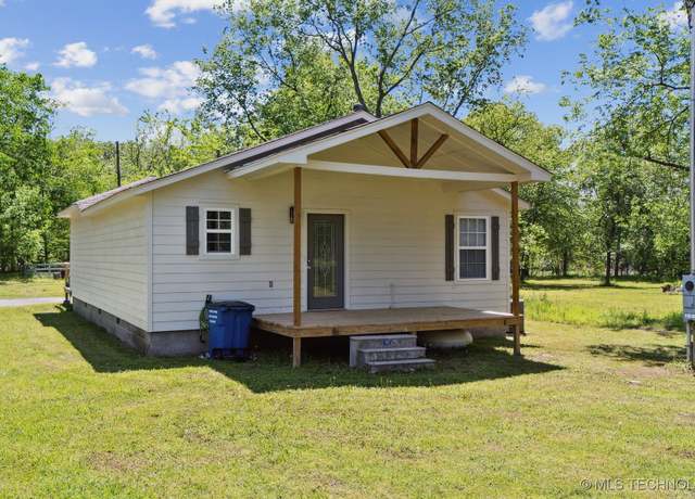 Property at 2248 Highway 82 N, Salina, OK 74365, 3 beds, 1 bath