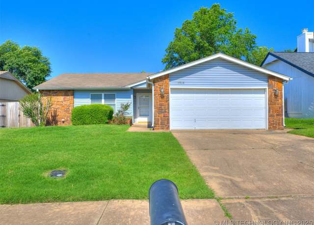 Property at 3506 S 149th EastAvenue, Tulsa, OK 74134, 3 beds, 2 baths