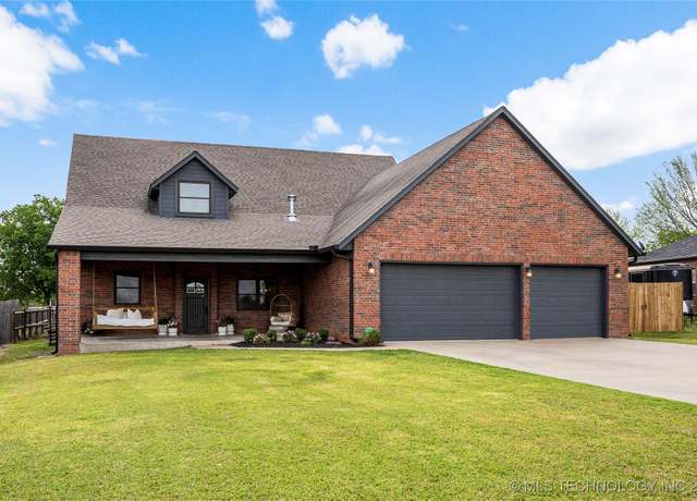 Property at 2191 S Osage St, Skiatook, OK 74070, 4 beds, 3 baths