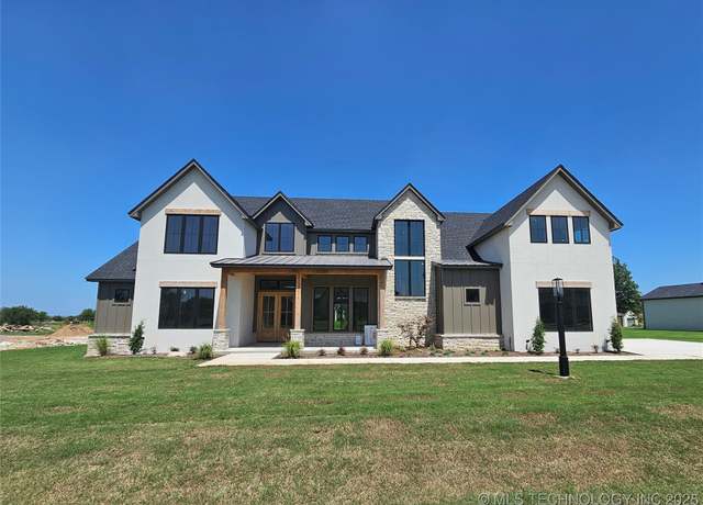 Property at 17623 E White Tail Cv, Owasso, OK 74055, 4 beds, 4 baths