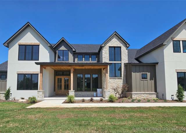 Property at 17623 E White Tail Cv, Owasso, OK 74055, 4 beds, 4 baths