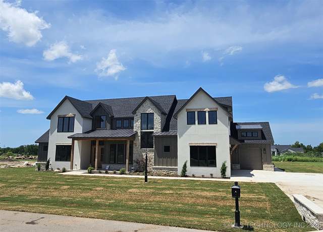 Property at 17623 E White Tail Cv, Owasso, OK 74055, 4 beds, 4 baths