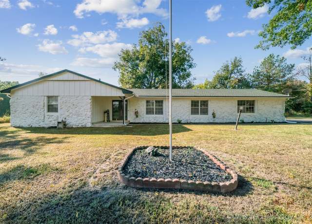 Property at 27756 E 151st St S, Coweta, OK 74429, 3 beds, 2 baths