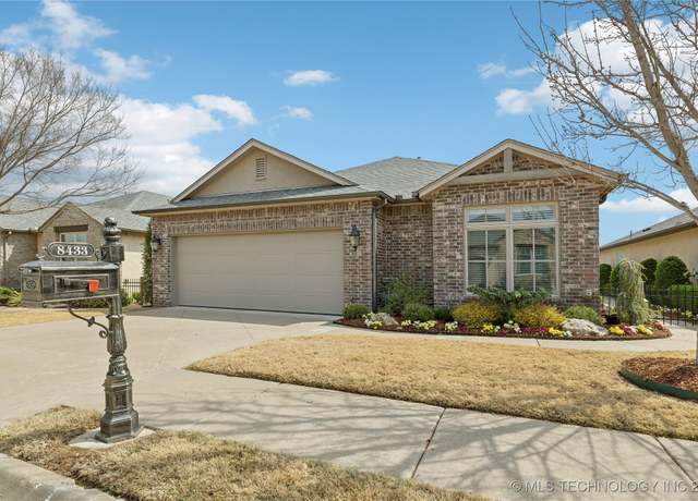 Property at 8433 S Phoenix Pl W, Tulsa, OK 74132, 2 beds, 2 baths
