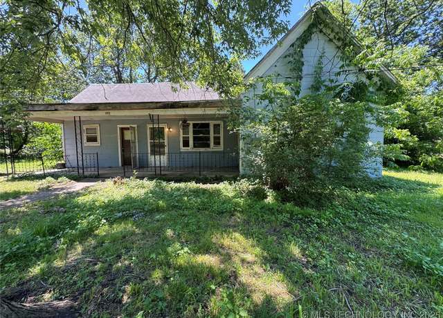 Property at 900 S Mabel Ave, Wagoner, OK 74467, 3 beds, 1 bath