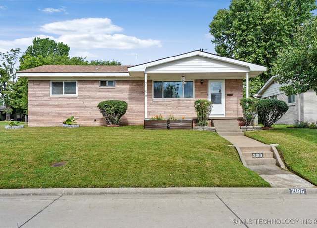 Property at 2186 S 76th EastPlace, Tulsa, OK 74129, 3 beds, 1.5 baths