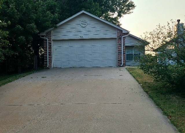 Property at 5651 W Xenophon Ave, Tulsa, OK 74107, 3 beds, 2 baths