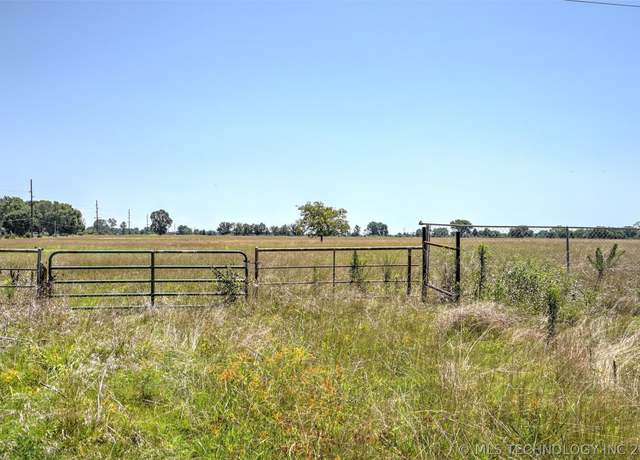 Property at 2301 S 40th St, Muskogee, OK 74401
