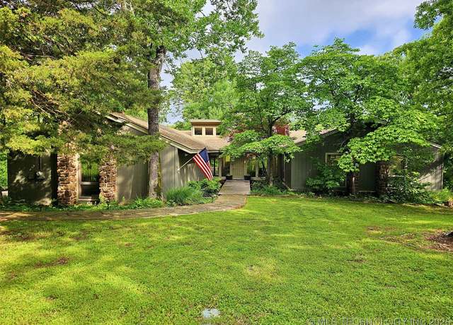 Property at 7360 River Ridge Rd, Muskogee, OK 74403, 3 beds, 2.5 baths
