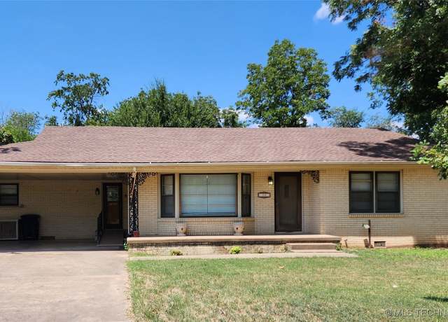 Property at 10 W Midland, Shawnee, OK 74804, 3 beds, 2 baths