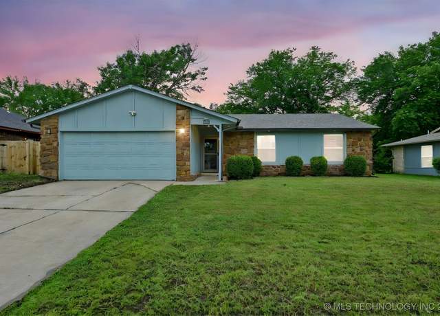Property at 4124 S Birch Ave, Broken Arrow, OK 74011, 3 beds, 2 baths