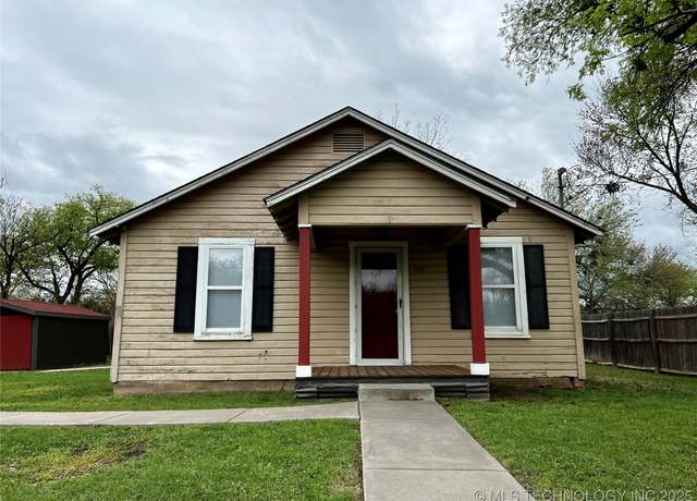 Property at 1037 Evergreen St, Lone Grove, OK 73443, 2 beds, 1 bath