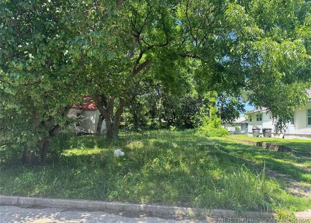 Property at 821 S Wyandotte Ave, Bartlesville, OK 74003