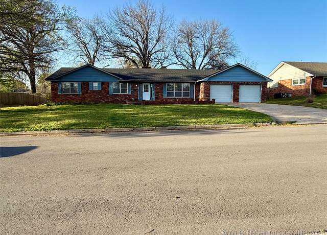 Property at 4506 Denison St, Muskogee, OK 74401, 3 beds, 2 baths