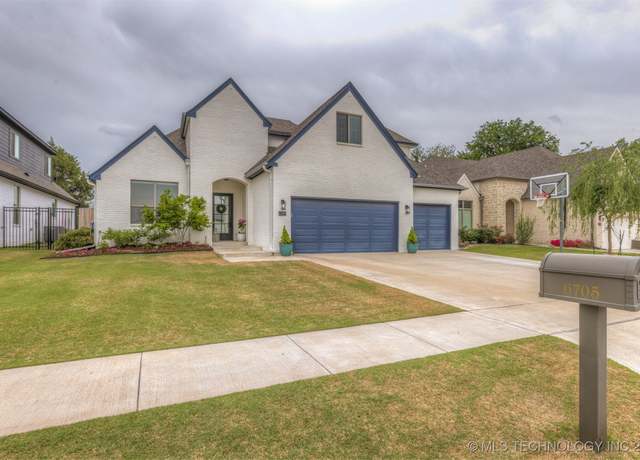 Property at 6705 S Palm Ave, Broken Arrow, OK 74011, 4 beds, 3.5 baths