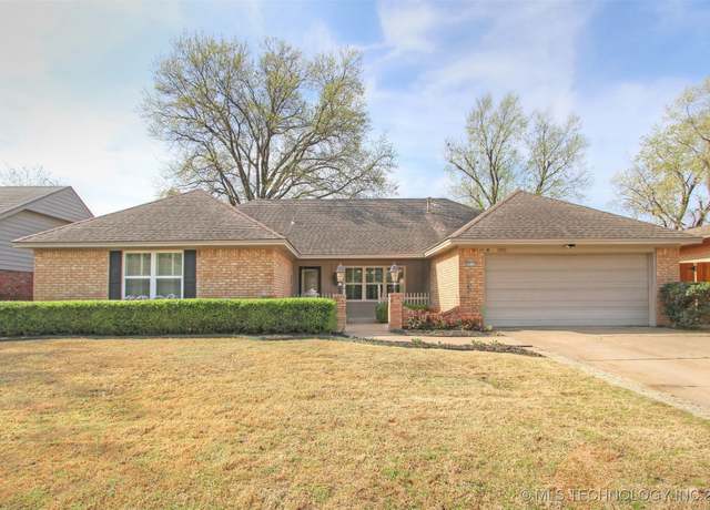 Property at 6912 E 74th St, Tulsa, OK 74133, 3 beds, 2 baths
