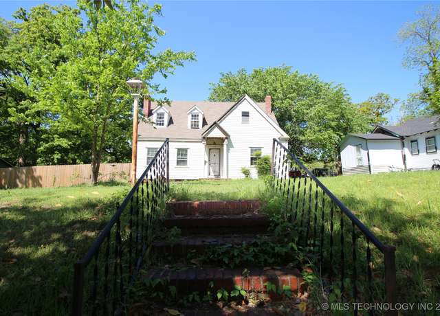 Property at 1111 N 5th Ave, Durant, OK 74701, 4 beds, 1.5 baths