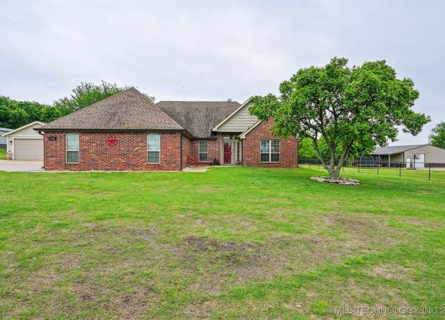 Property at 3850 E Maple Dr, Collinsville, OK 74021, 3 beds, 2 baths