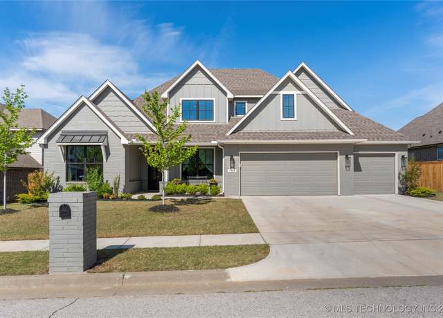Property at 508 N 84th St, Broken Arrow, OK 74014, 4 beds, 3.5 baths